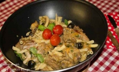 Paste cu pui si capere