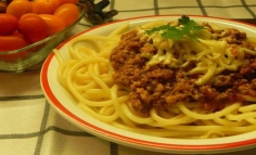 Spaghete bologneze