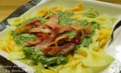 Farfalle cu spanac si bacon