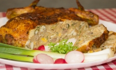 Pui umplut de Pasti, reteta traditioana a familiei mele