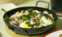 Salată de ton