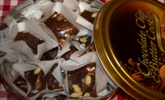 Ciocolată de casă cu marshmallow și cafea