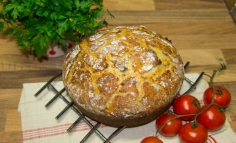 Pâine de cartofi cu cașcaval și șuncă