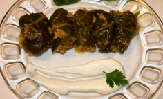 Aluat de sarmale rulat in măcriș englezesc