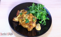 Friptură de porc cu cașcaval și gem ceapă