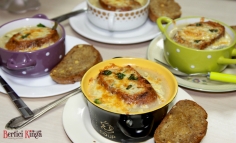 Supă franțuzească de ceapă