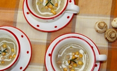 Supă cremă de ciuperci