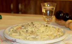 Paste cu somon afumat și crème fraîche