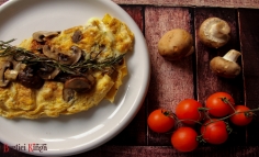 Omletă cu ciuperci și mozzarella