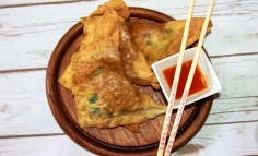 *** Wonton umplut cu carne de pui