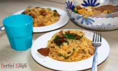 Tăieței cu cartofi, ciolan și roșii cherry